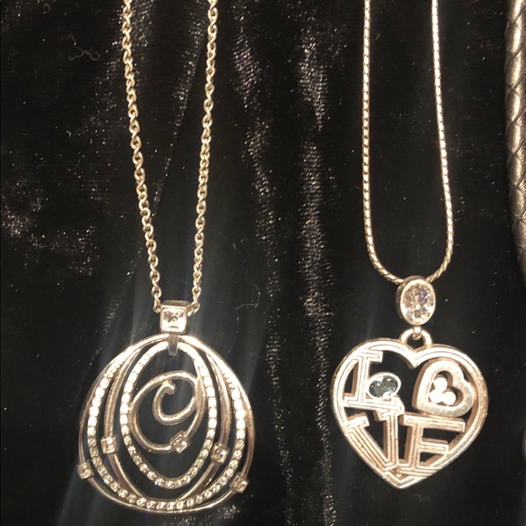 Several necklaces… price is per necklace!!!! - Picture 6 of 6